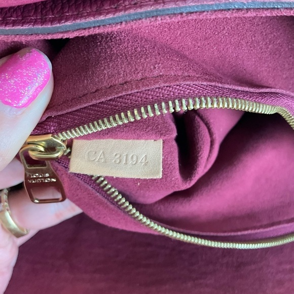 ❤️Beautiful 😱 Authentic Louis Vuitton Pallas Chain Aurore 2 way shoulder bag - Picture 13 of 13